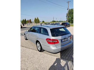 MERCEDES-BENZ E 220 CDI T BlueEFFICIENCY Avantgarde