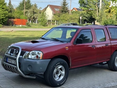 Nissan Navara 4WD Double 2.5D LE