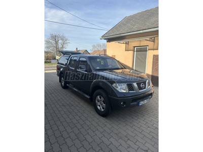 NISSAN NAVARA 4WD Double 2.5D Platinum