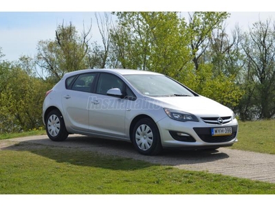 OPEL ASTRA J 1.6 Enjoy Magyaro-i