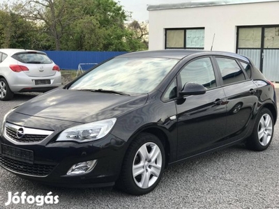 Opel Astra J 1.7 CDTI Enjoy ++Végigszervizelt++...