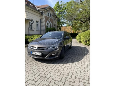 OPEL ASTRA J 2.0 CDTI Cosmo (Automata)