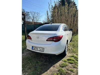 OPEL ASTRA J