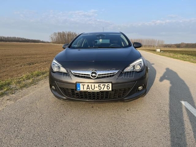 OPEL ASTRA J GTC 1.4 T Start-Stop Sport