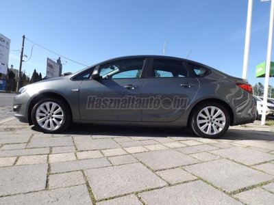 OPEL ASTRA J Sedan 1.4 T BEST Magyarországi! Garanciával is!