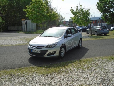 OPEL ASTRA J Sedan 1.6 Enjoy EURO6 Magyar Autó.Első tulajdonostól.110.000 Km!