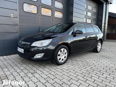 Opel Astra J Sports Tourer 1.7 CDTI Enjoy SZERV...