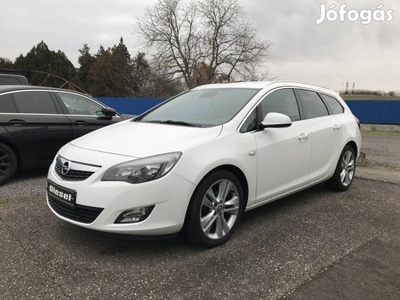 Opel Astra J Sports Tourer 1.7 CDTI Sport +Navi...