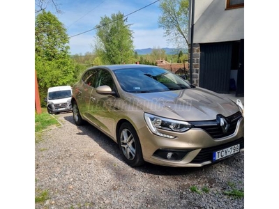 RENAULT MEGANE 1.5 dCi Zen