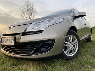 RENAULT MEGANE 1.6 Advantage