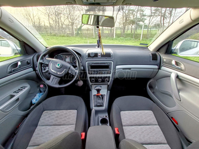 SKODA OCTAVIA 1.4 TSI Elegance DSG