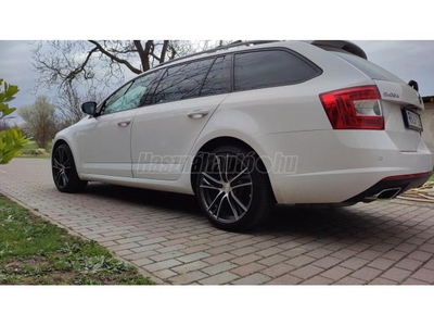 SKODA OCTAVIA Combi 2.0 CR TDI RS