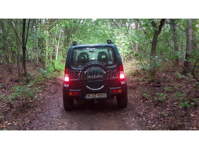 SUZUKI JIMNY 1.3 4WD AC CD 15''AW