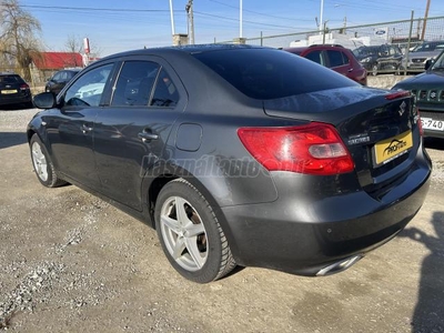 SUZUKI KIZASHI 2.4 SDLX CVT 4WD +SZERVIZKÖNYV+ÜLÉSFŰTÉS+159E.KM+