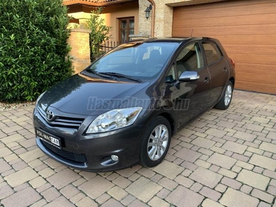 TOYOTA AURIS 1.33 Luna 2012.-es modell !!!Csak 109865 km!!! Első tulajdonostól !!! Sérülésmentes gyári