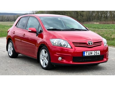 TOYOTA AURIS 1.6 Sol Navi