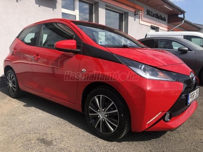 TOYOTA AYGO 1.0 x-play+touch 22eKm! Magyar! Első tulajdonostól! Tolatókamera! Tempomat! Navi!