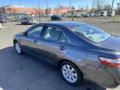 TOYOTA CAMRY 2.4 Hybrid (Automata)