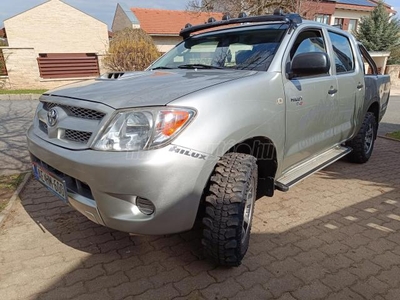 TOYOTA HI LUX Hilux 2.5 D-4D 4x4 Double Terra