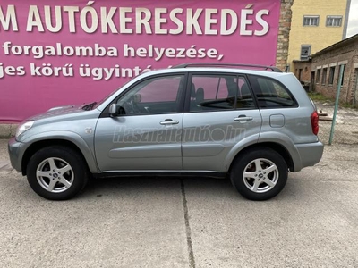 TOYOTA RAV 4 Rav4 2.0 D 4x4 75.000KM!! DIGITKLÍMA. VONÓHOROG