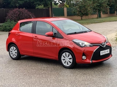 TOYOTA YARIS 1.33 Active 72 E KM+ŰLÉSF+KAMERA+NAGYKIJELZÖS!!!