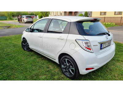 TOYOTA YARIS 1.33 Executive