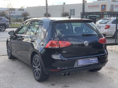 VOLKSWAGEN GOLF VII 1.4 TSI BMT Comfortline /// NAVI ELŐL-HÁTUL PDC ÜLÉS FŰTÉS TÖBB ZÓNÁS KLIMA TÉLI-NYÁRI KERÉKGANITÚRA!