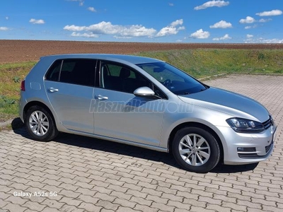 VOLKSWAGEN GOLF VII 1.6 TDI Comfortline DSG Highline Gyári fény