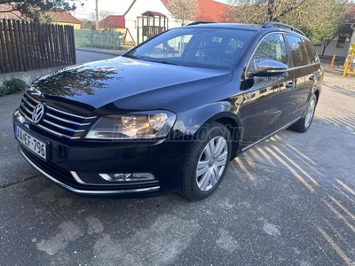 VOLKSWAGEN PASSAT VII 2.0 CR TDI Comfortline BMT DSG Magánszemély. DSG. F1 váltó