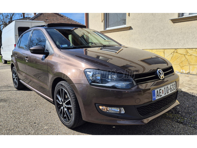 VOLKSWAGEN POLO V 1.2 tsi 66kw Nyitható panorámatető