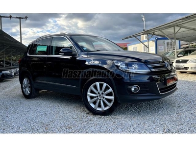 VOLKSWAGEN TIGUAN 2.0 CR TDI Sport&Style EU5 FACELIFT/140LE/KÉZIVÁLTÓ/VONÓHOROG/PANORÁMATETŐ/17-ES ALU/RADAROK/AUT.PARKOLÁS/T