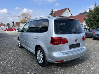 VOLKSWAGEN TOURAN 1.6 CR TDI Highline