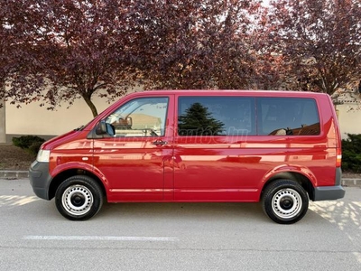 VOLKSWAGEN TRANSPORTER T5 1.9 TDI Caravelle Trendl. Shuttle 9 SZEMÉLYES-KLÍMA MEGKÍMÉLT ÁLLAPOT!