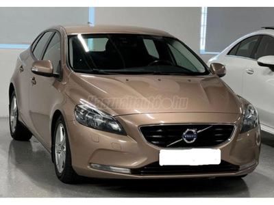 VOLVO V40 1.6 D [D2] Kinetic