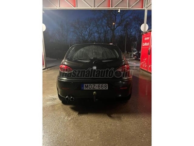 ALFA ROMEO 147 1.9 JTD 16V Progression