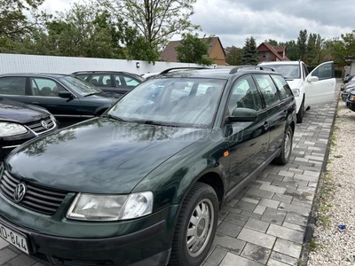 VOLKSWAGEN PASSAT 1.6 Trendline