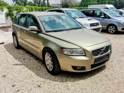 VOLVO V50 1.6 D Kinetic