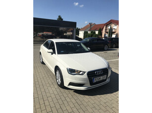 AUDI A3 1.4 TFSI Attraction limousine