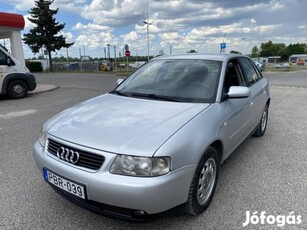 AUDI A3 1.6 Ambiente digit klíma.1 tulaj.kevés...