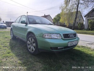 AUDI A4 1.6 Komfort