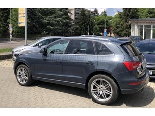 AUDI Q5 2.0 TDI DPF quattro S-tronic 121.000Km! Szervizkönyves!