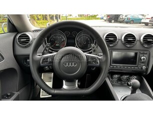 AUDI TT Coupe 3.2 V6 Quattro S-tronic S-tronic/RNS-e/Végig vezetett szervizkönyv + számlák