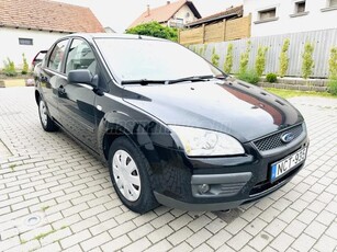 FORD FOCUS 1.6 Ambiente Szervizfüzet. Friss Vizsga. 172.000Km