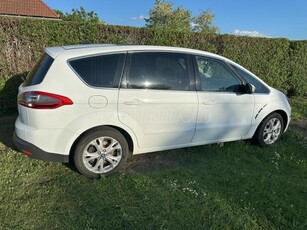 FORD S-MAX 2.0 TDCi Titanium