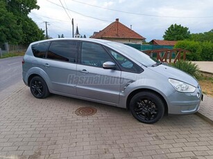 FORD S-MAX 2.0 Titanium