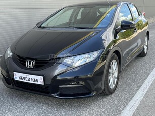 HONDA CIVIC 1.4 Comfort SZERVIZKÖNY/////145.000KM////PANTHER BLACK EDITION////