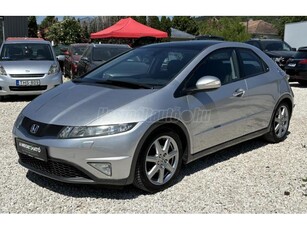 HONDA CIVIC 1.8 Executive Panorámatető. Navigáció