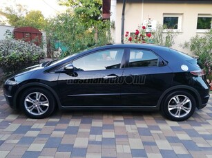 HONDA CIVIC 1.8 Sport Megkímelt. szép állapotban! - - Eredeti gyári fényezéssel!