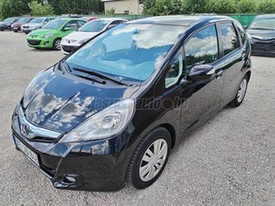 HONDA JAZZ 1.4 Hybrid (Automata) 53eKM ÜVEGTETŐ F1 AUTOMATAVÁLTÓ DIGITKLÍMA ESP 6LÉGZSÁK