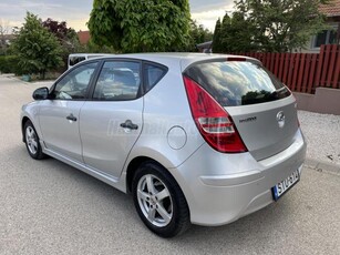 HYUNDAI I30 i30u 1.4 DOHC Comfort szervizelt - 160.000 KM!